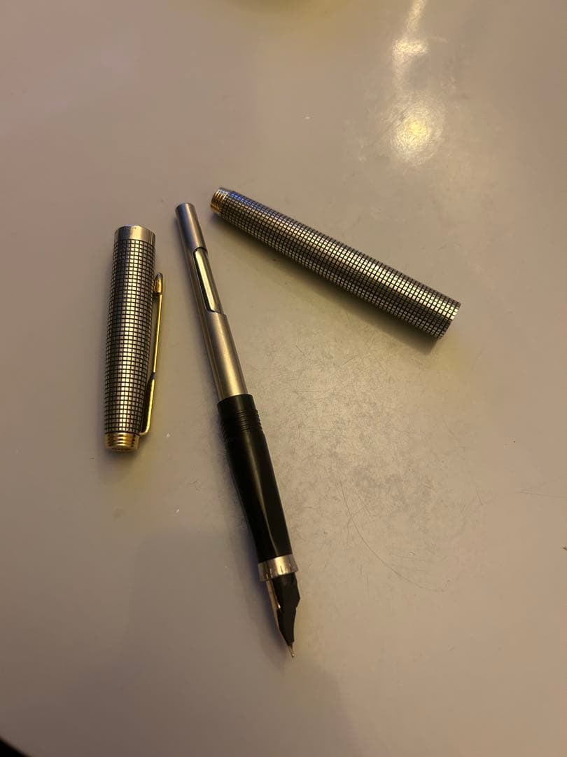 「スターリングシルバー、ペン先14K」万年筆 パーカー（Parker ）