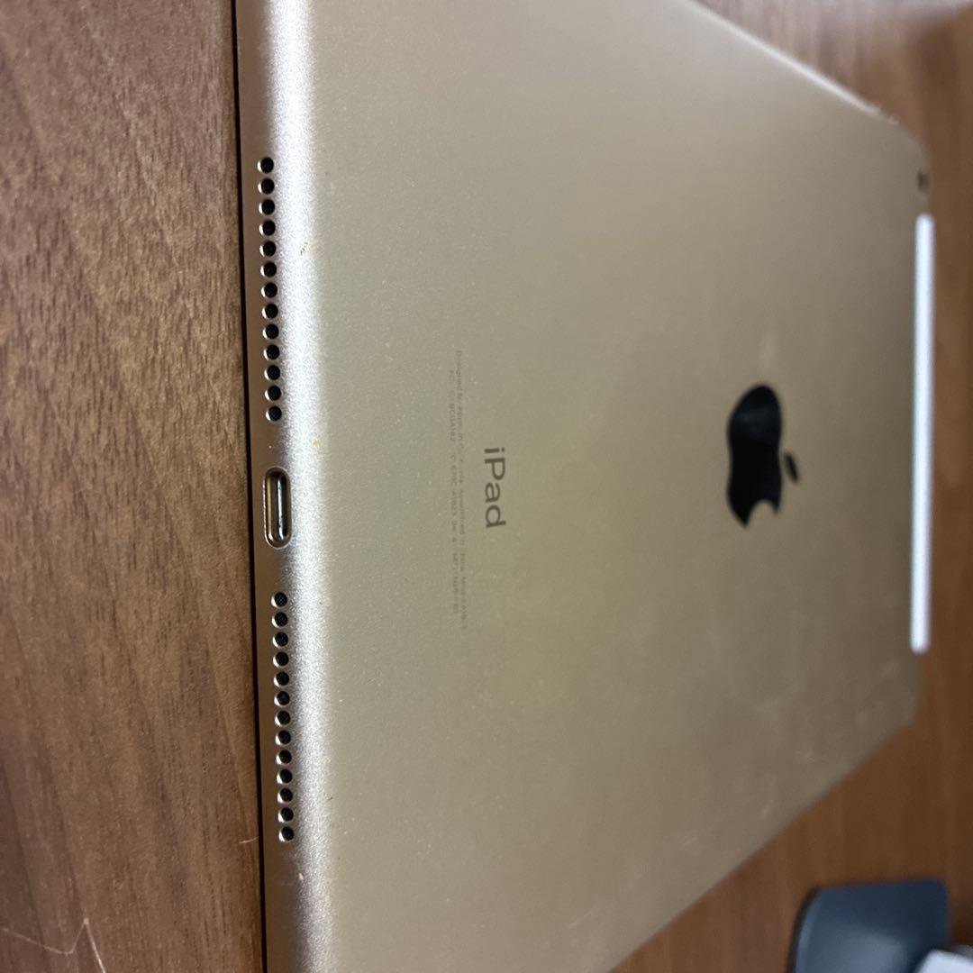 iPad 第5世代　32GB ゴールド　Wi-Fi cellularモデル