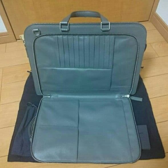 【美品】プラダ ブリーフケース