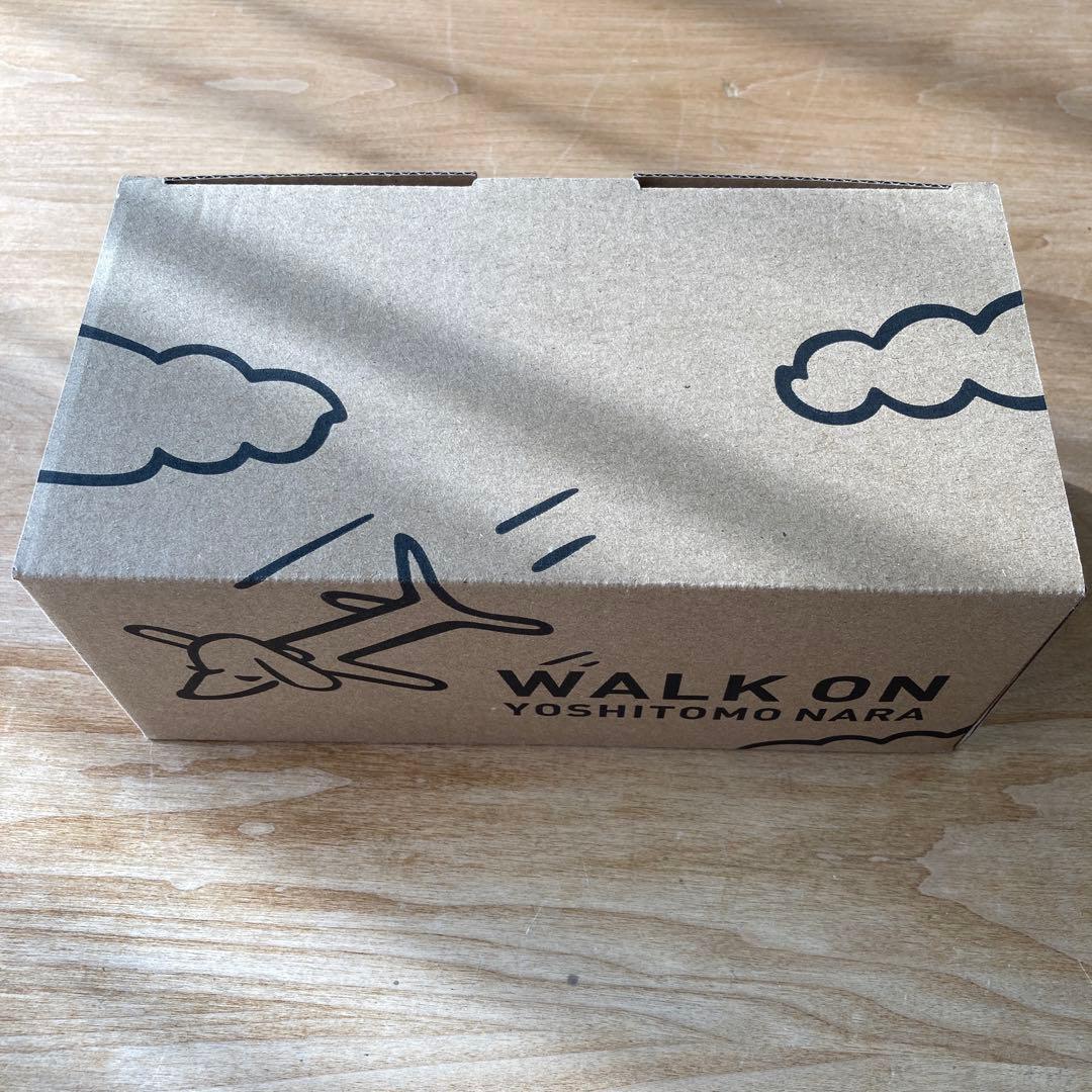 【新品未開封】奈良美智 パタパタクロック WALK ON ベージュ