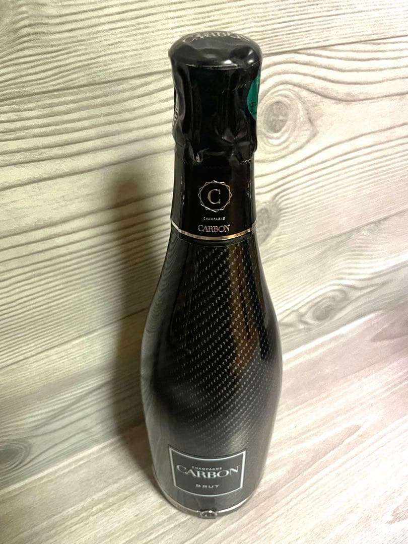 新品　シャンパン　カーボン　ブリュット　ルミナス　フォーミュラーワン公式