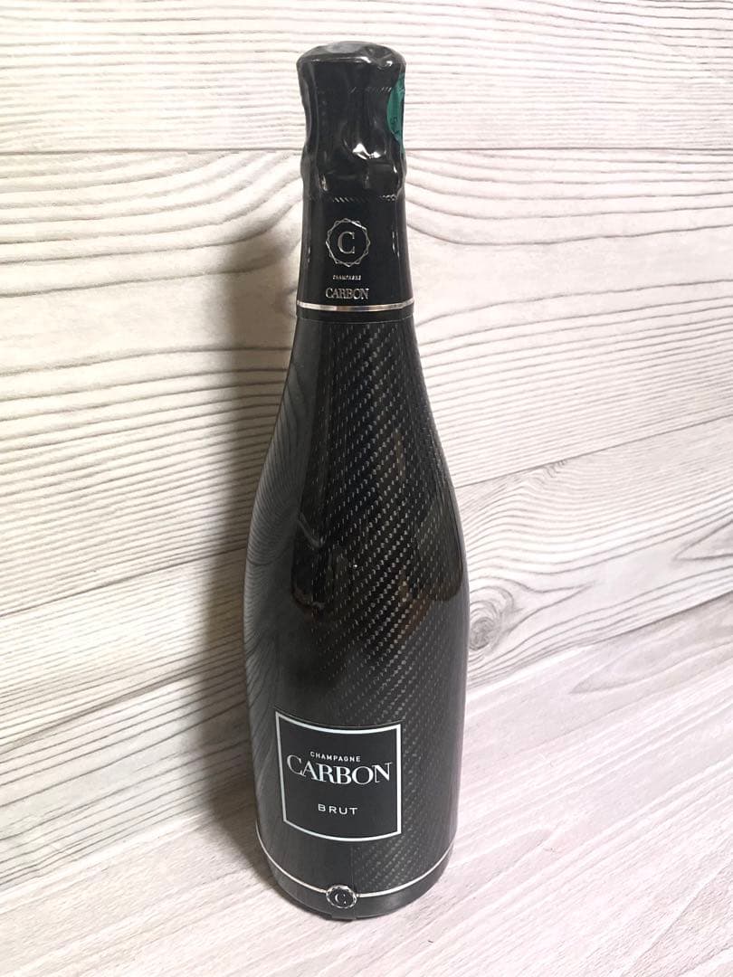 新品　シャンパン　カーボン　ブリュット　ルミナス　フォーミュラーワン公式