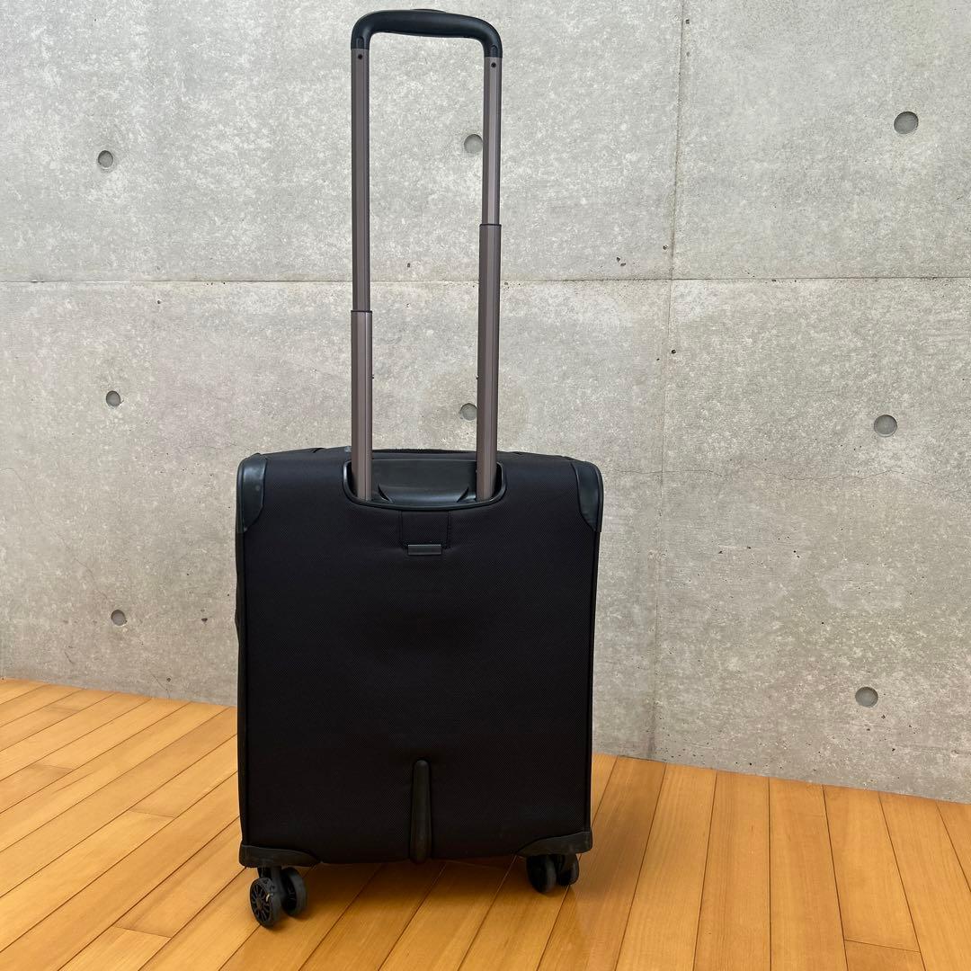 Samsonite 黒 キャリーケース　機内持ち込み可能