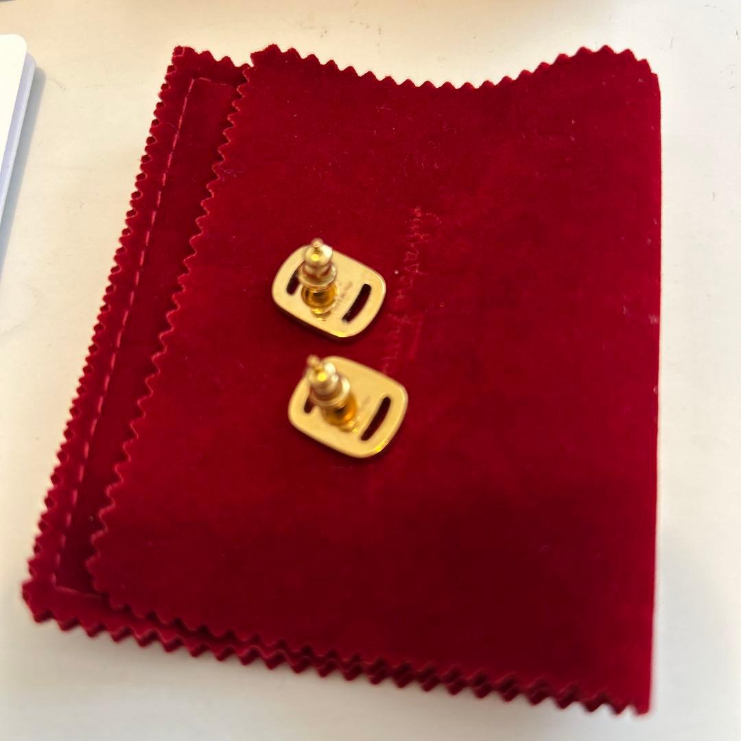 美品　フェラガモ　ピアス　ラインストーン