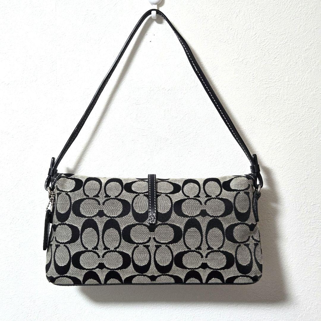 COACHアクセサリーポーチ シグネチャー柄キャンバス 　コーチワンショルダー