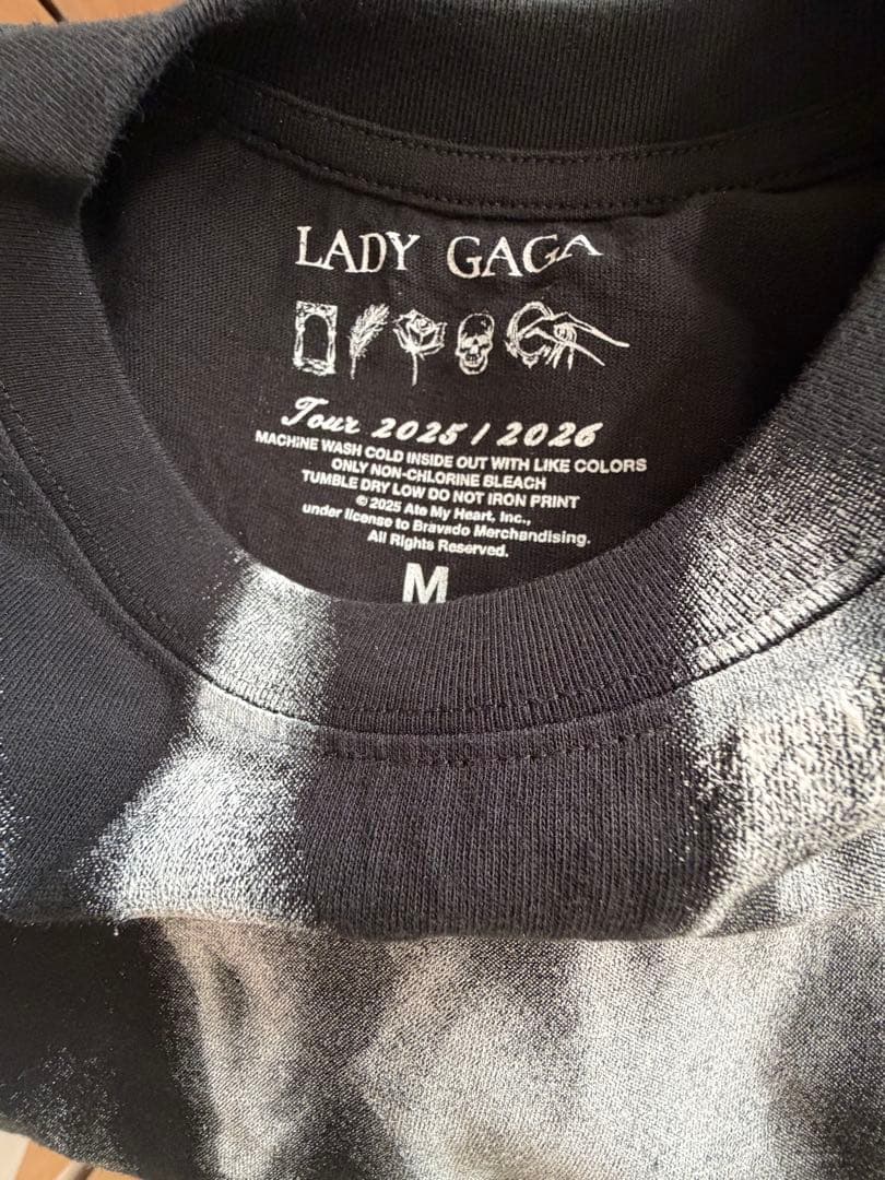 レディガガ MAYHEM BALL VANISH DATEBACK Tシャツ M