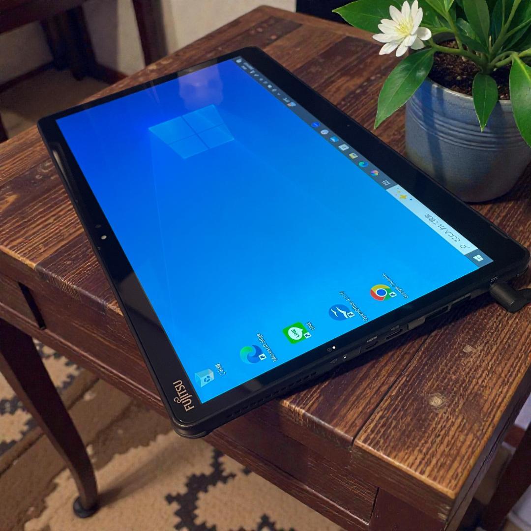 大画面13.3インチ 軽量で使いやすい富士通タブレット Corei5 カメラ付き