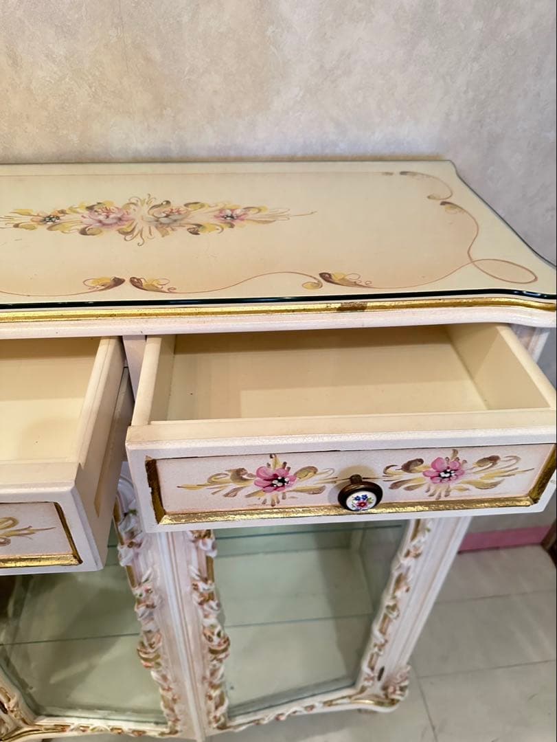 【mayumi】ロココ調 ガラスキャビネット猫脚 家具 お姫様 ローラアシ