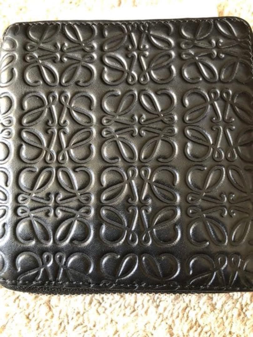 ロエベ　アナグラム　スクエアジップ　ウォレット　ラウンド　２つ折り財布