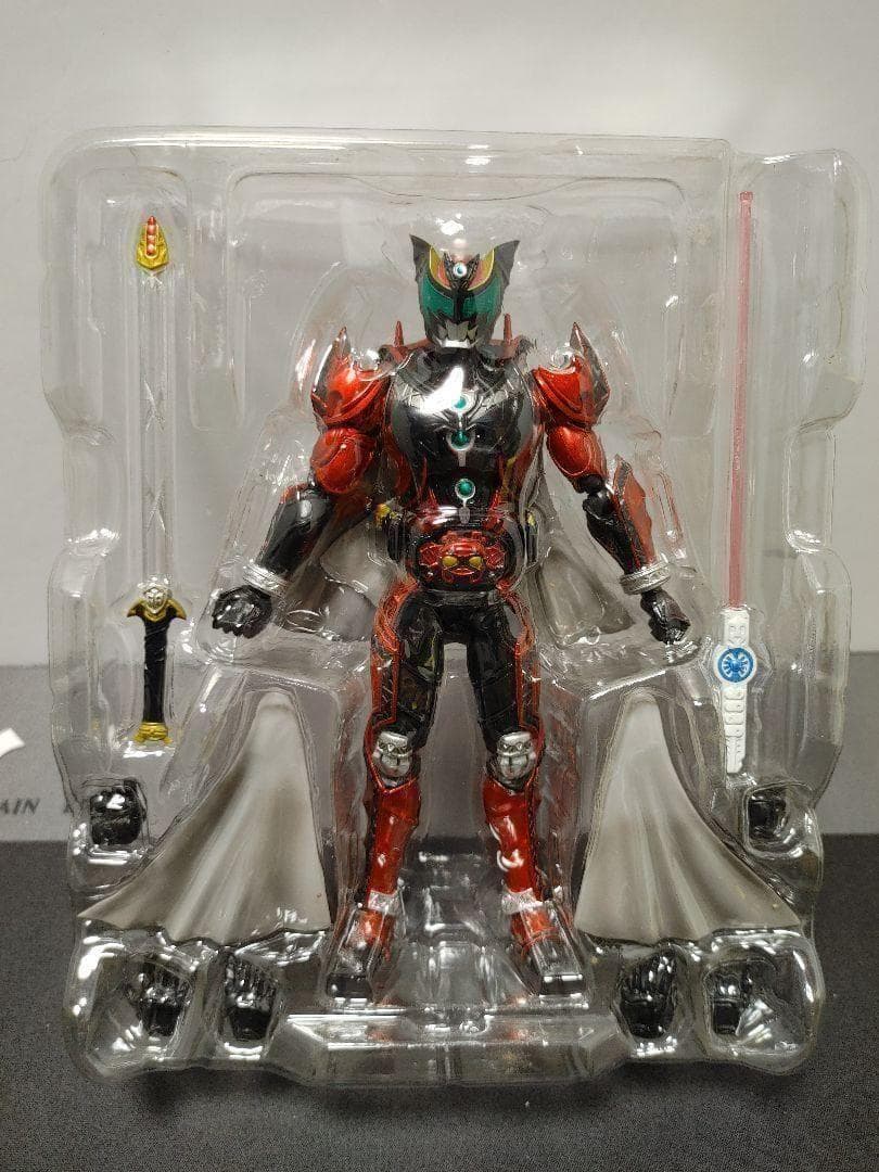 SHFiguarts 仮面ライダー　ダークキバ