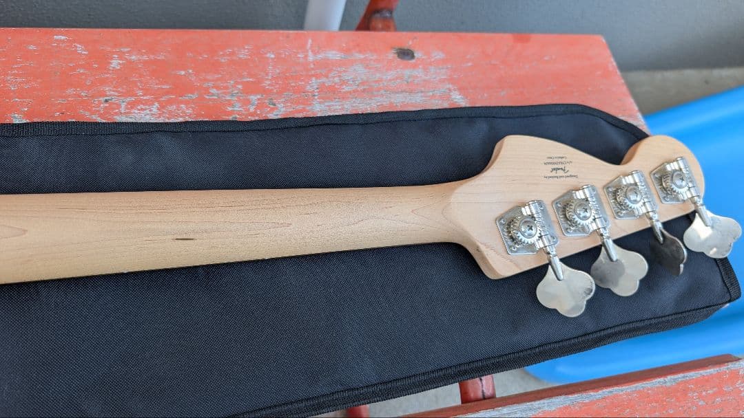 Squier Affinity PrecisionBass プレシジョン　ベース