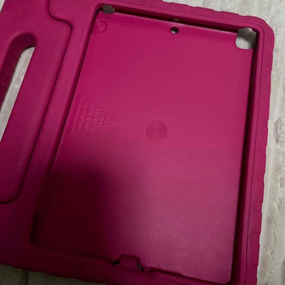 Apple iPad (第６世代) 32GB シルバー ケース付き