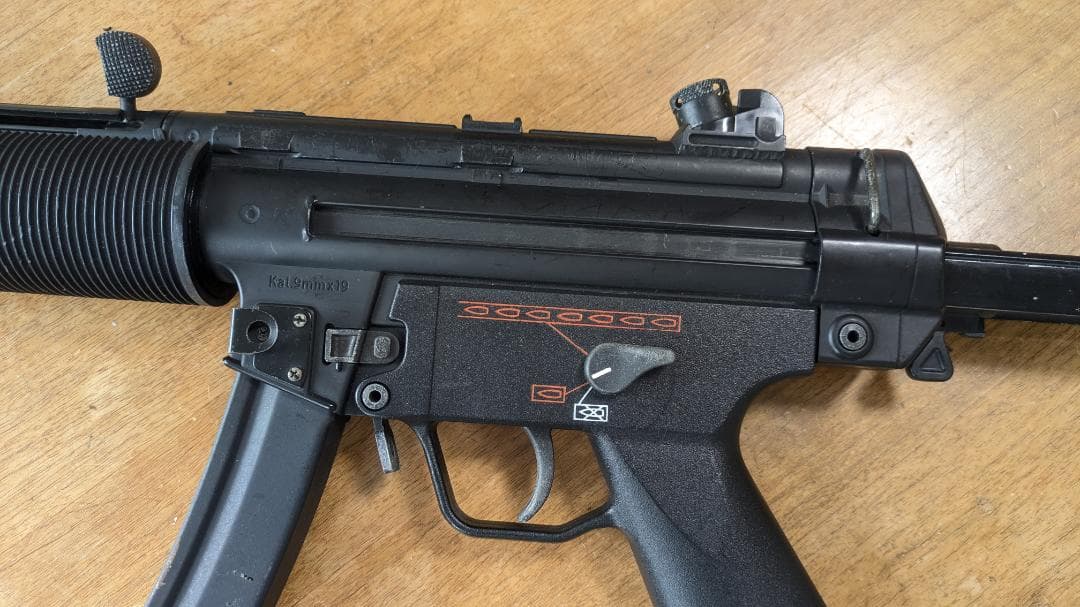 東京マルイ　H&K MP5SD6 18才　電動ガンスタンダード