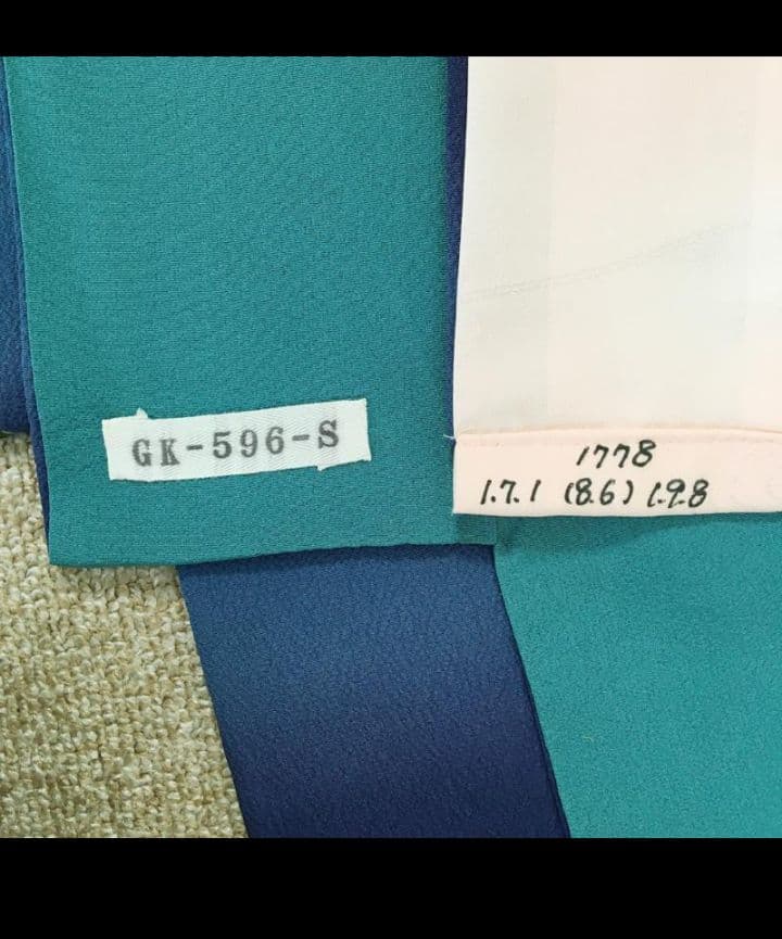 早い者勝ち★ちりめん 牡丹 二尺袖 Sサイズ 長襦袢付き ショート丈★美品