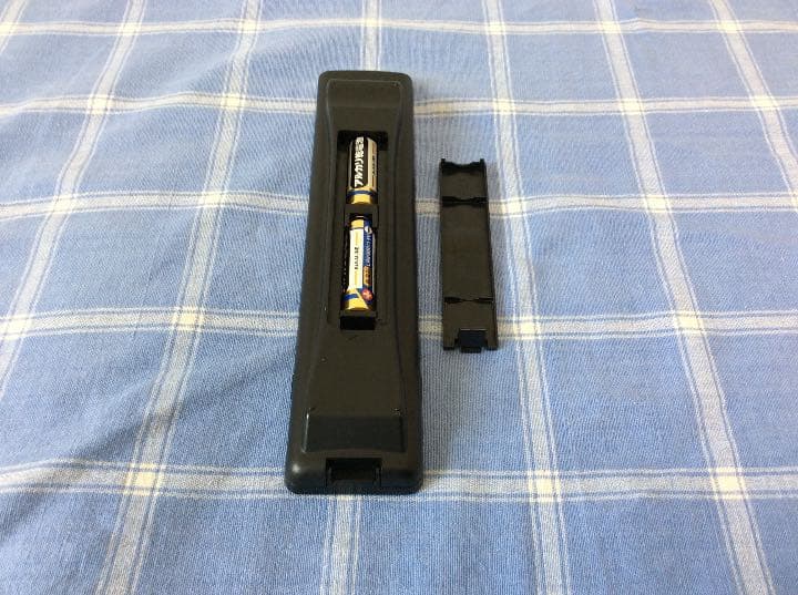 シャープ　ブルーレイ内蔵　26型　テレビ　リモコン付き 送料無料