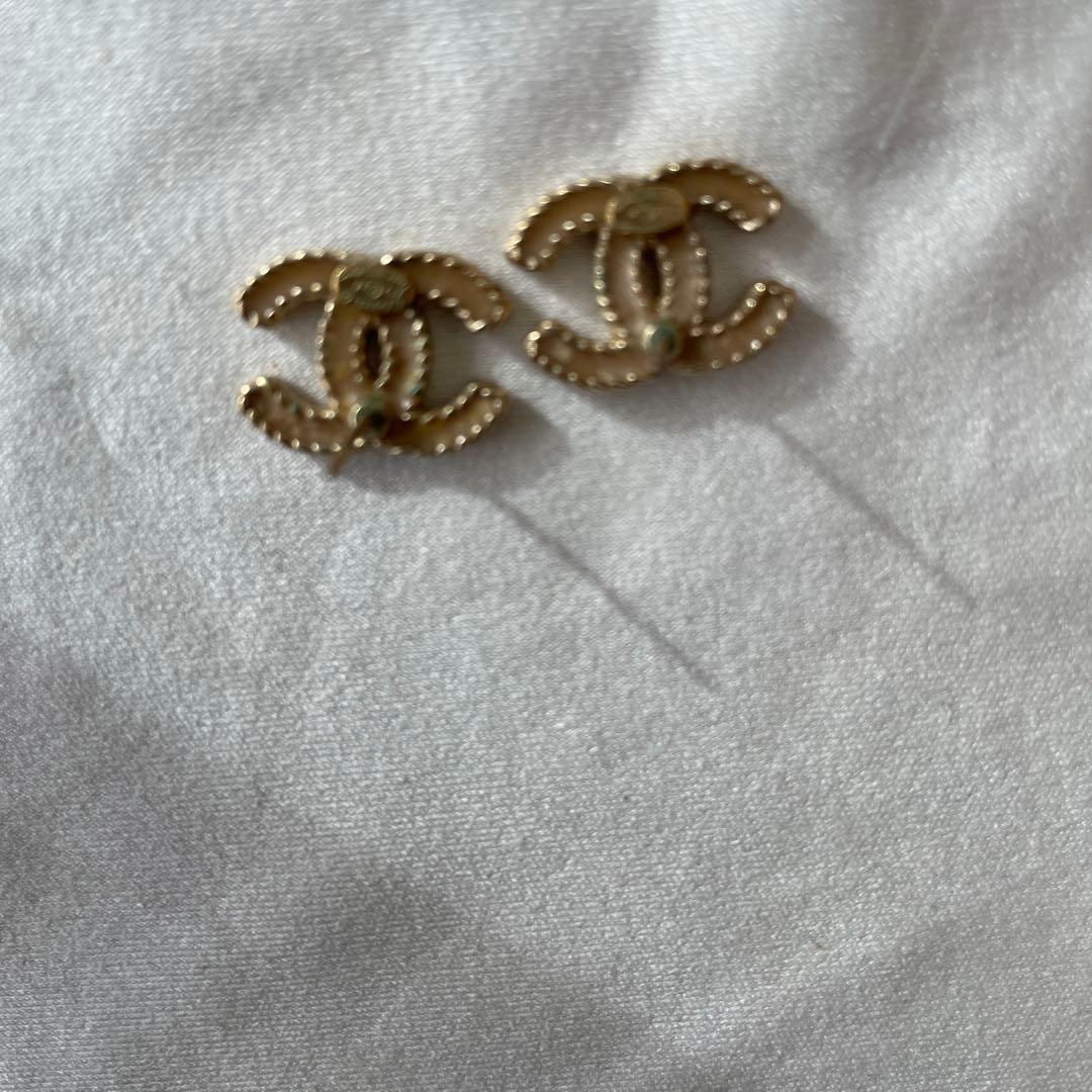 シャネル ピアス