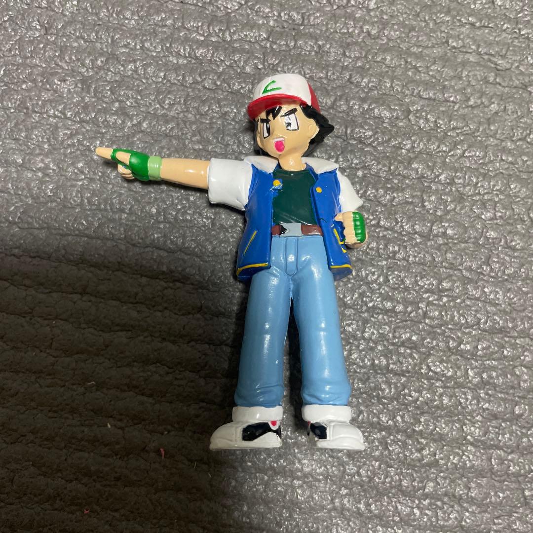 ポケモン　フィギュアコレクションなど　サトシ　シゲル　カスミ　ヘラクロス　4体