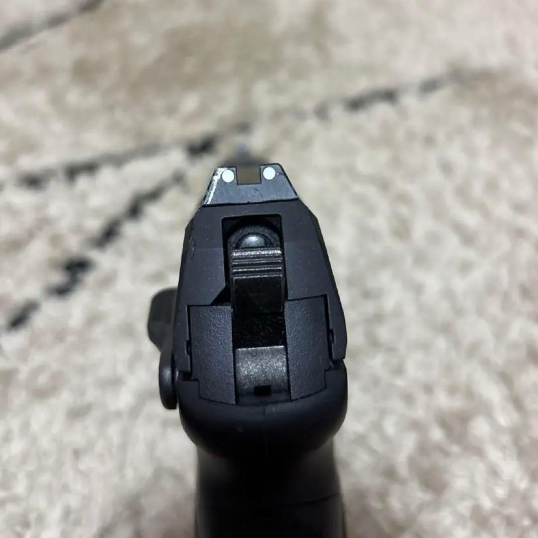 東京マルイ電動ガンHK45＋予備マガジン×2＋ニッケル水素バッテリー×2＋充電器