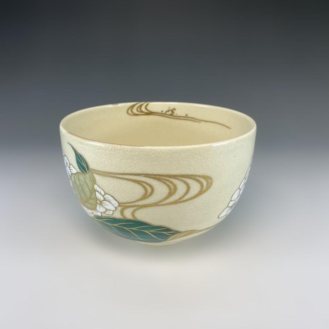 【茶道具】清閑寺窯　杉田祥平造　色絵紫陽花画茶碗（共箱）★直し有★