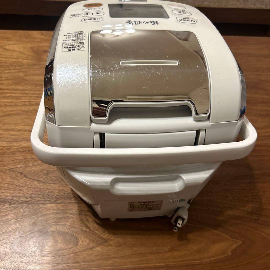 最終価格　5.5合ZOJIRUSHI 圧力IH炊飯ジャー　極め炊きNP-WA10
