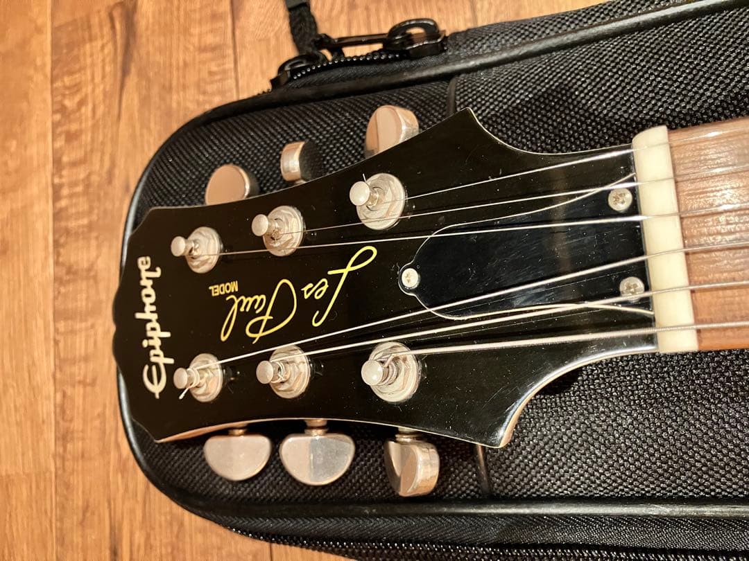 Epiphone Les Paul special クリーム色