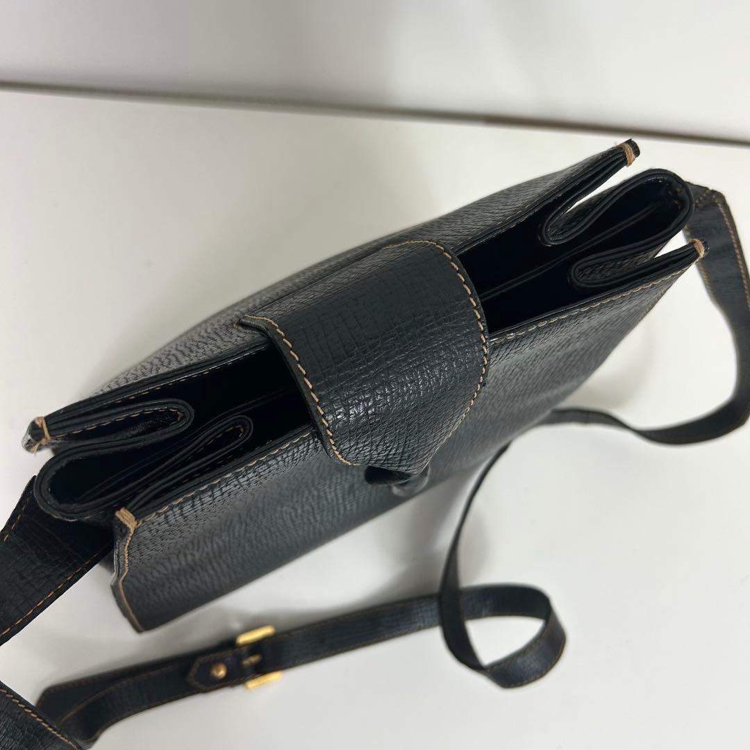 美品 ロエベ レザー ショルダーバッグ ターンロック ロゴ型押し 黒