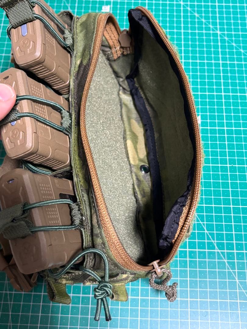 自作品　ダブルマガジンプラカード　サイガ12 aa12 マガジン対応