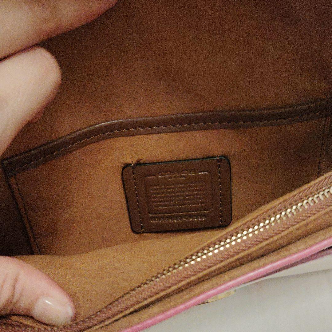 n*♪様 COACHロゴ付きホワイトピンクショルダーバッグ