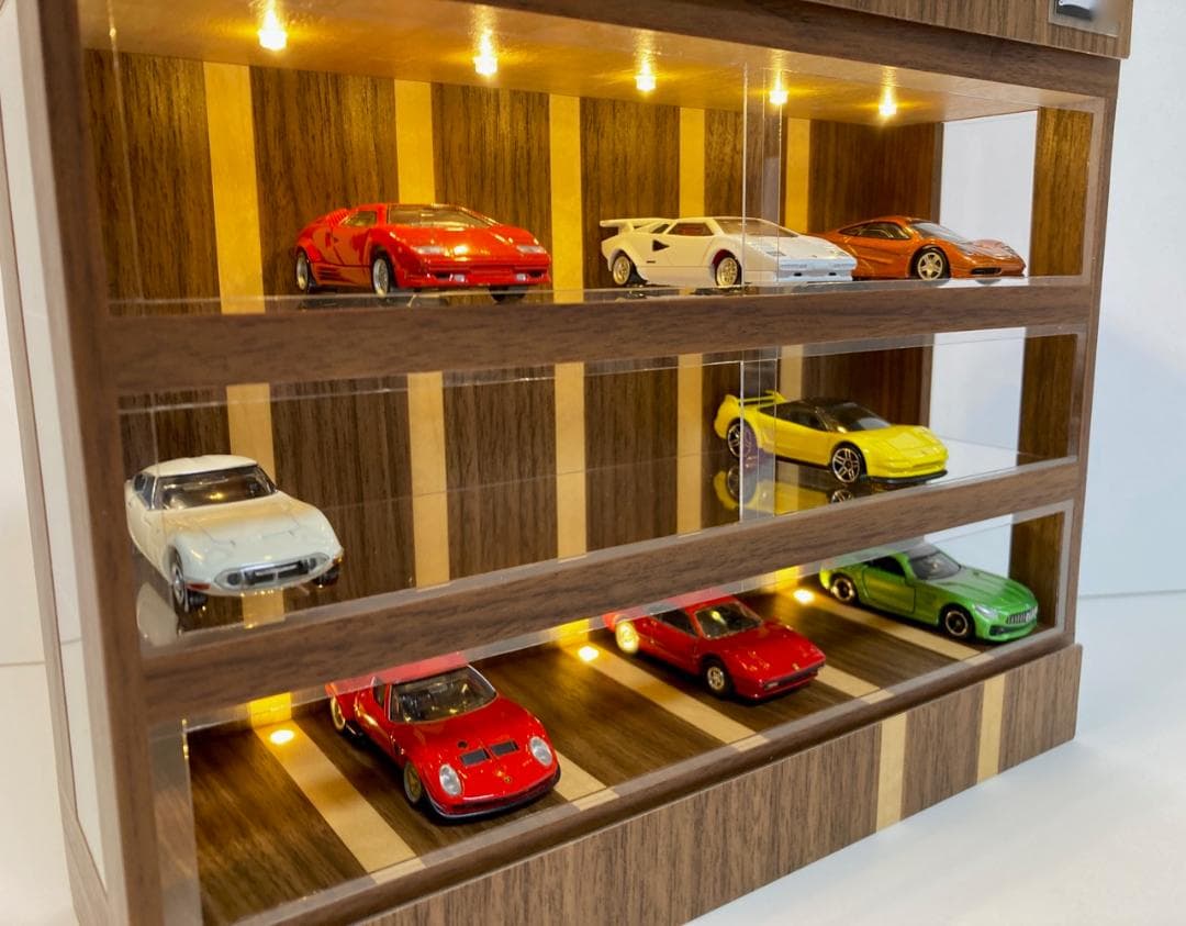 1/64展示21台可・ ウォールナット＆メープル・ディスプレーBOX/ジオラマ