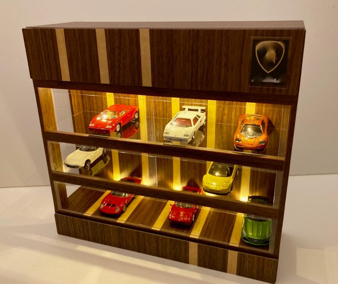 1/64展示21台可・ ウォールナット＆メープル・ディスプレーBOX/ジオラマ