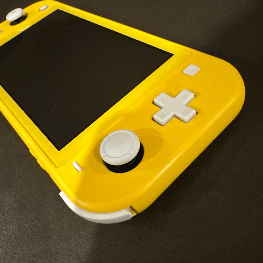 Switch Lite イエロー