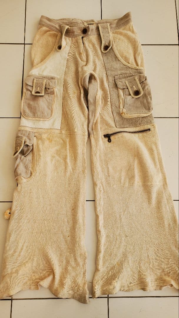 ベージュ カーゴパンツ 調整可能ウエスト