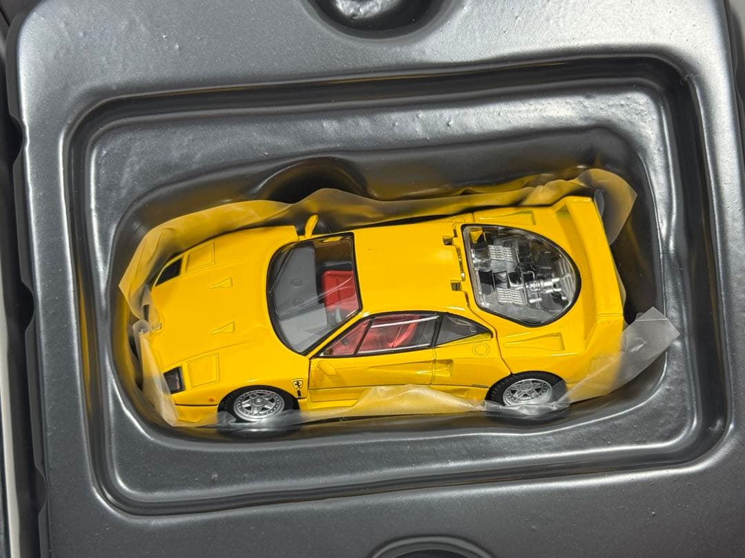 1/64 LV-NEO トミカリミテッドヴィンテージ フェラーリ F40 黄