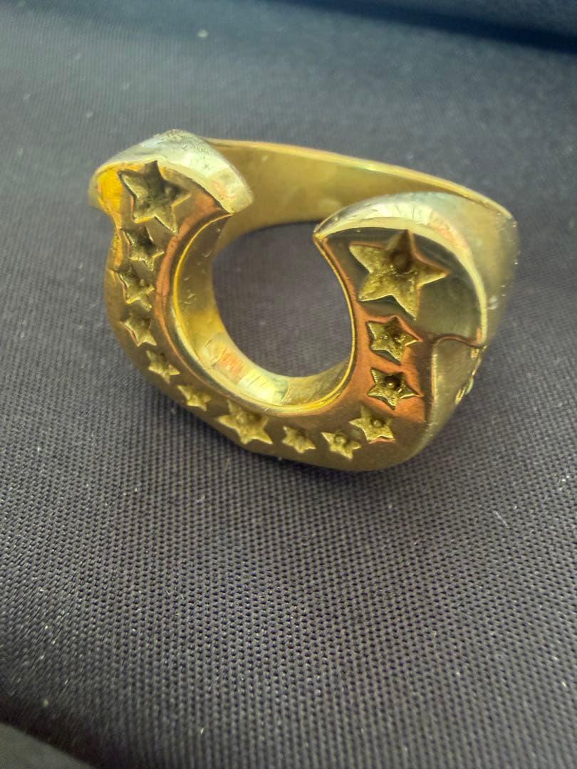 s*様 星モチーフの金色ホースリング