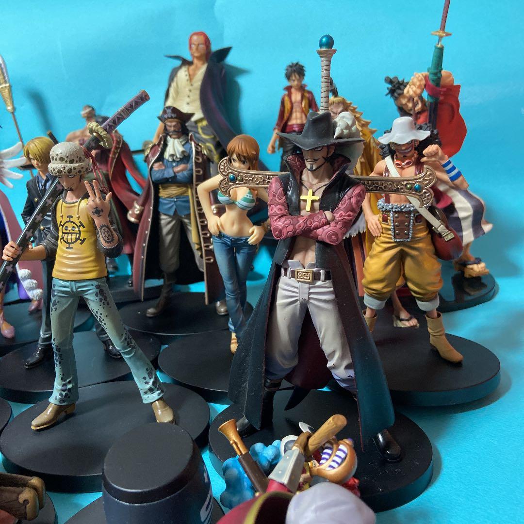 21体（バラ売り無しです）ワンピース　フィギュア