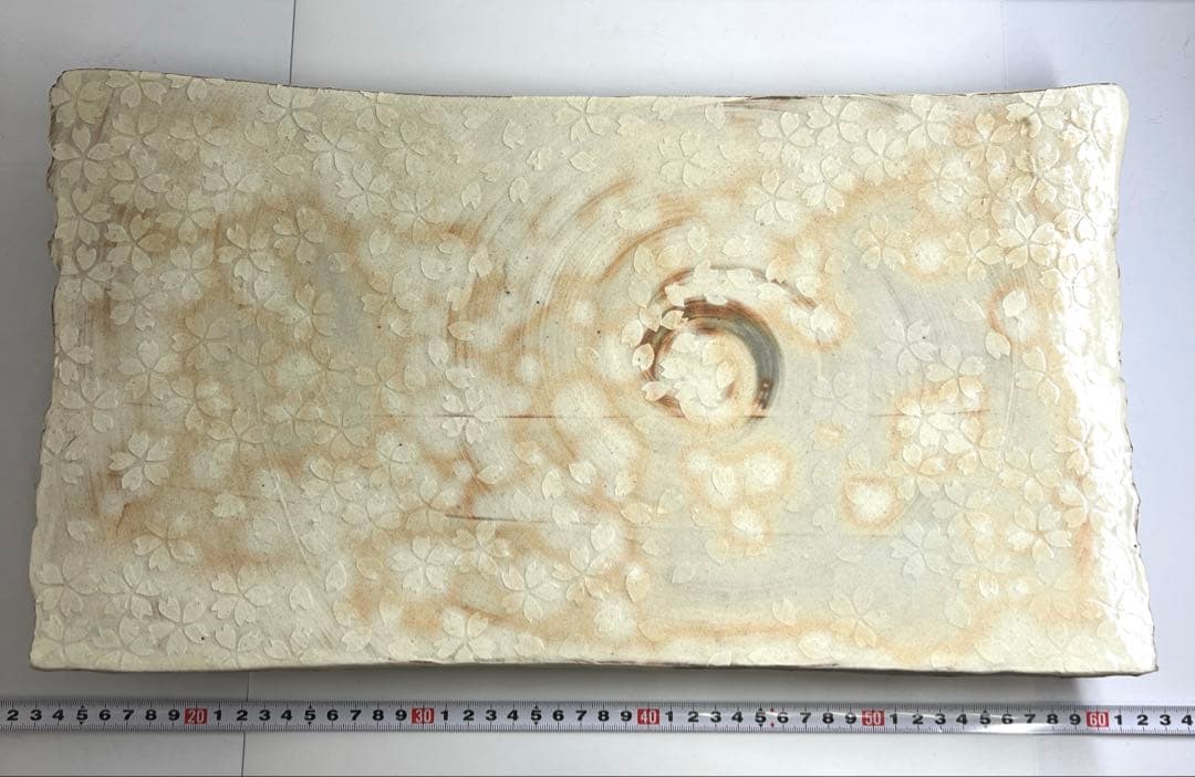 加山哲也作　桜花文組皿　共箱　幅約46㎝　東Y7-1107②