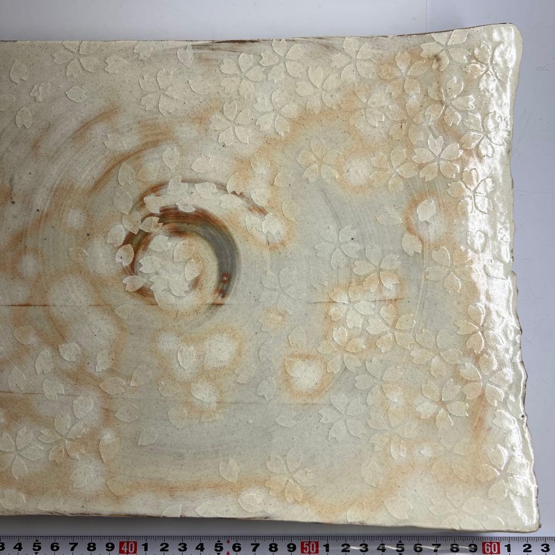 加山哲也作　桜花文組皿　共箱　幅約46㎝　東Y7-1107②