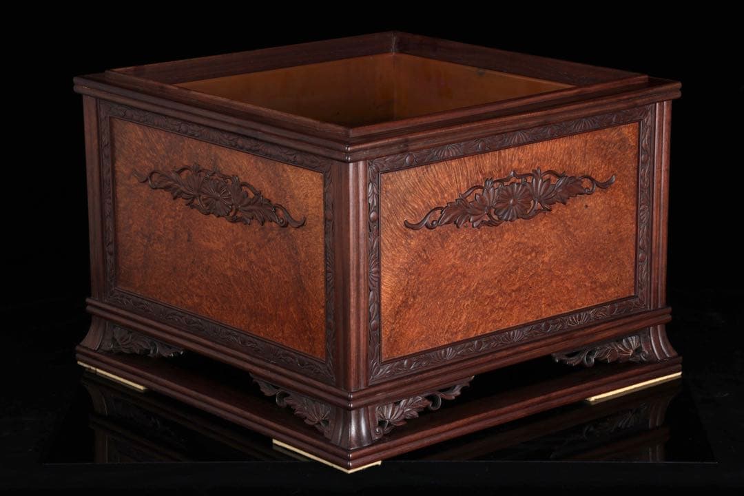 唐木細工師【阿達祥山】 玉葡萄紫檀草飾四方形 火鉢 幅43.5cm 瓶掛 囲炉裏