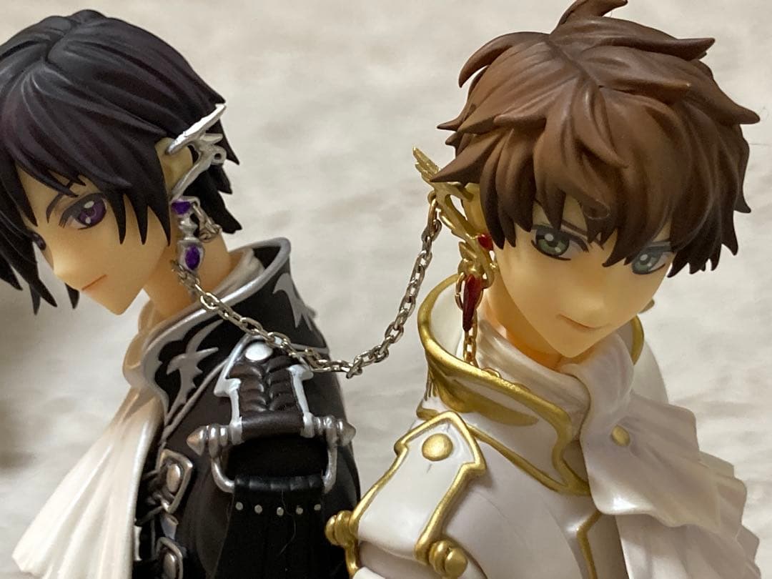 箱ありメガハウス　コードギアス　フィギュア ルルーシュ　スザク