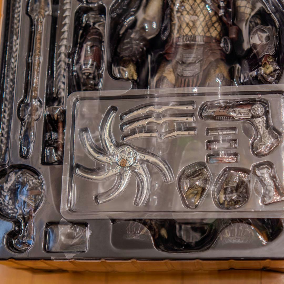 ホットトイズ ウルフプレデター 重装備Ver. 1/6 エイリアン AvP2