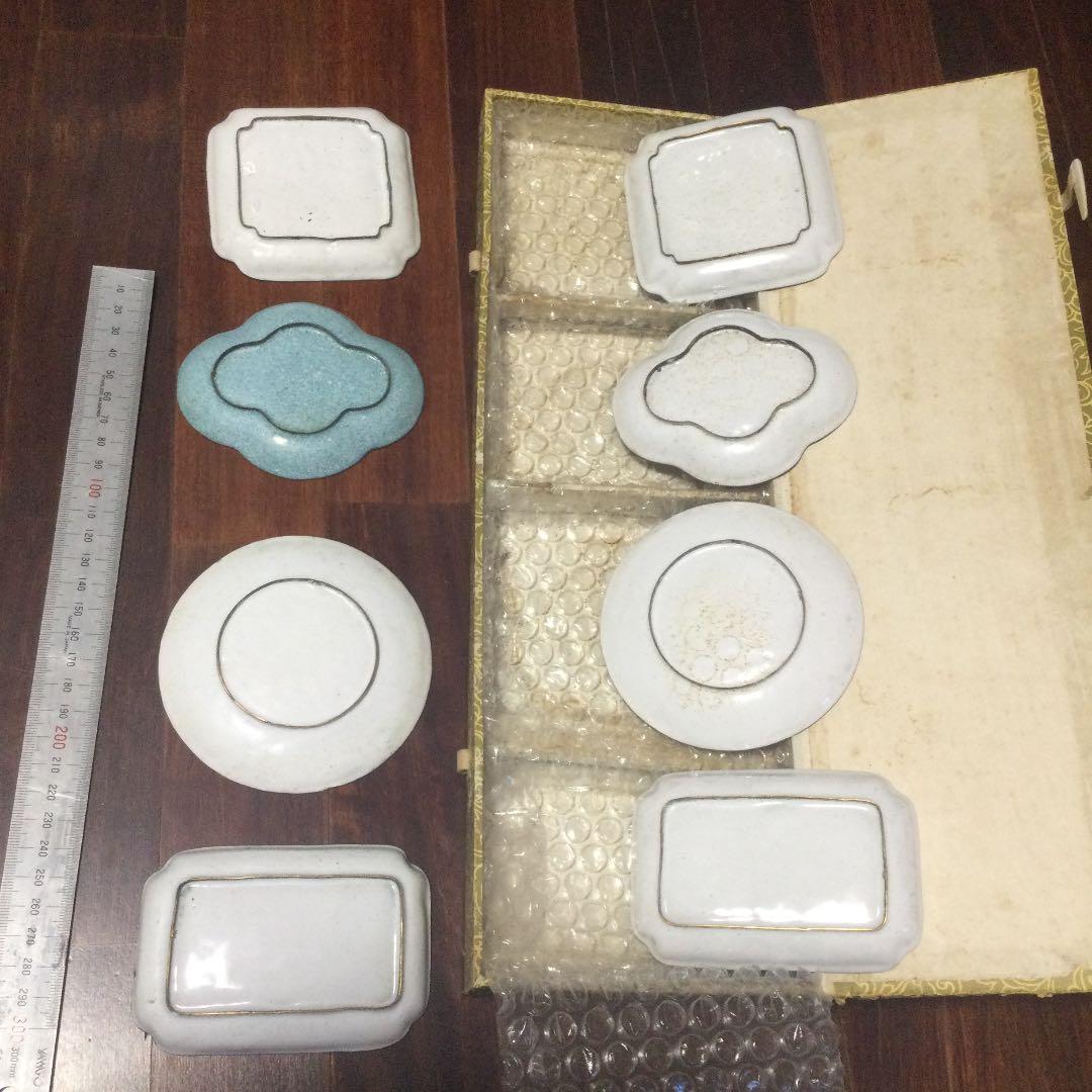 古い中国七宝焼の小皿8点、オリジナル箱付き