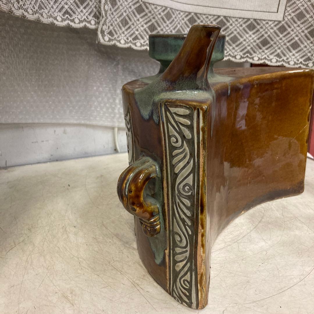 沖縄　大きな抱瓶　金城　宮城須美子　やちむん　壷屋焼　魚紋　花器　花入　飾り物