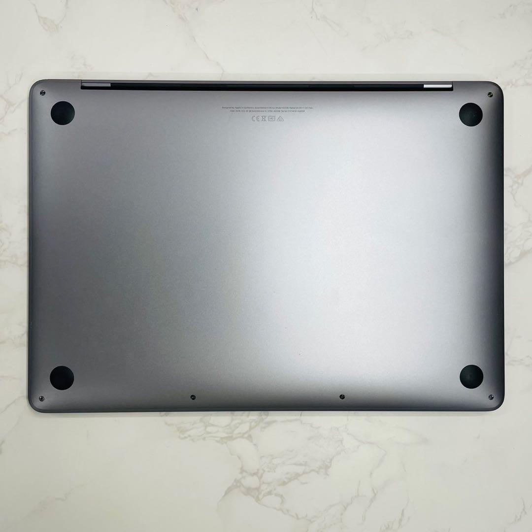 Macbook pro 13インチ M1 16GB 512GB 充放電55回