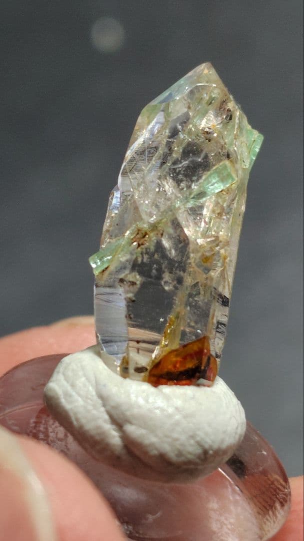 エメラルド・インクルージョン水晶　アフガニスタン産　1071