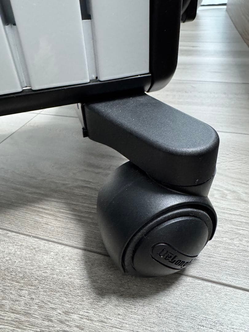 デロンギ マルチダイナミックヒーター オイルヒーター　MDH15-BK