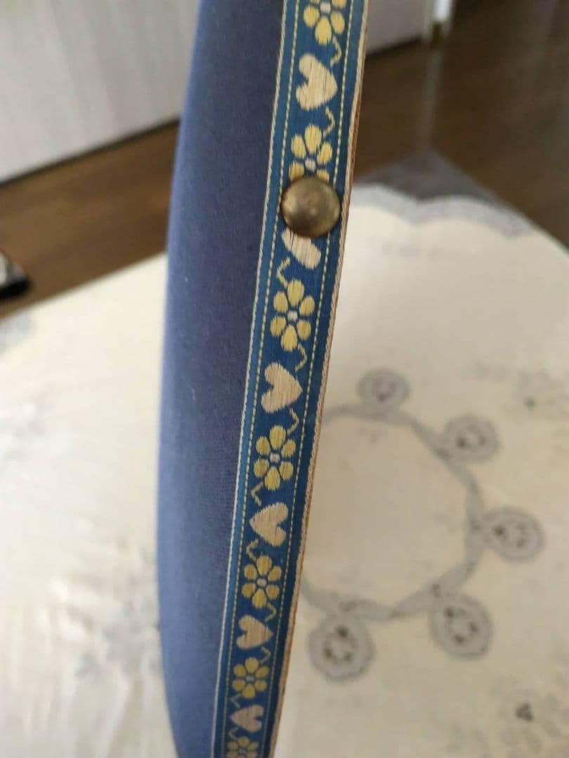 ベルギー　ボビンレース用　クッサン