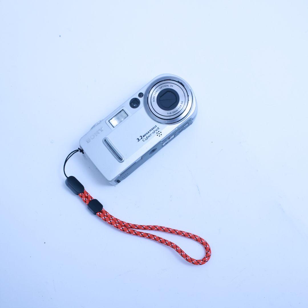 スマホ転送可 SONY P7 デジタルカメラ メモリー電池付き コンデジ