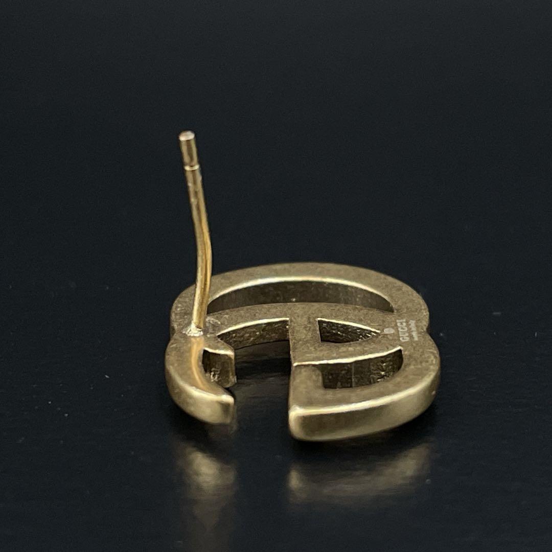 グッチ ダブルG インターロッキング　ピアス ゴールド ロゴ　y2k 両耳