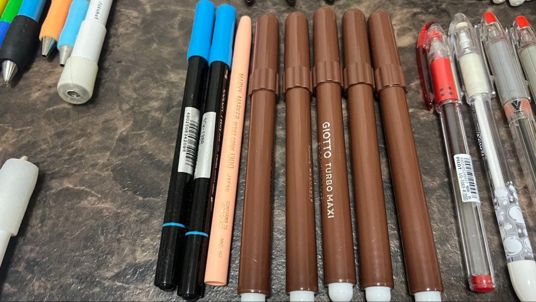 ペン回し 引退セット 早い者勝ち‼️