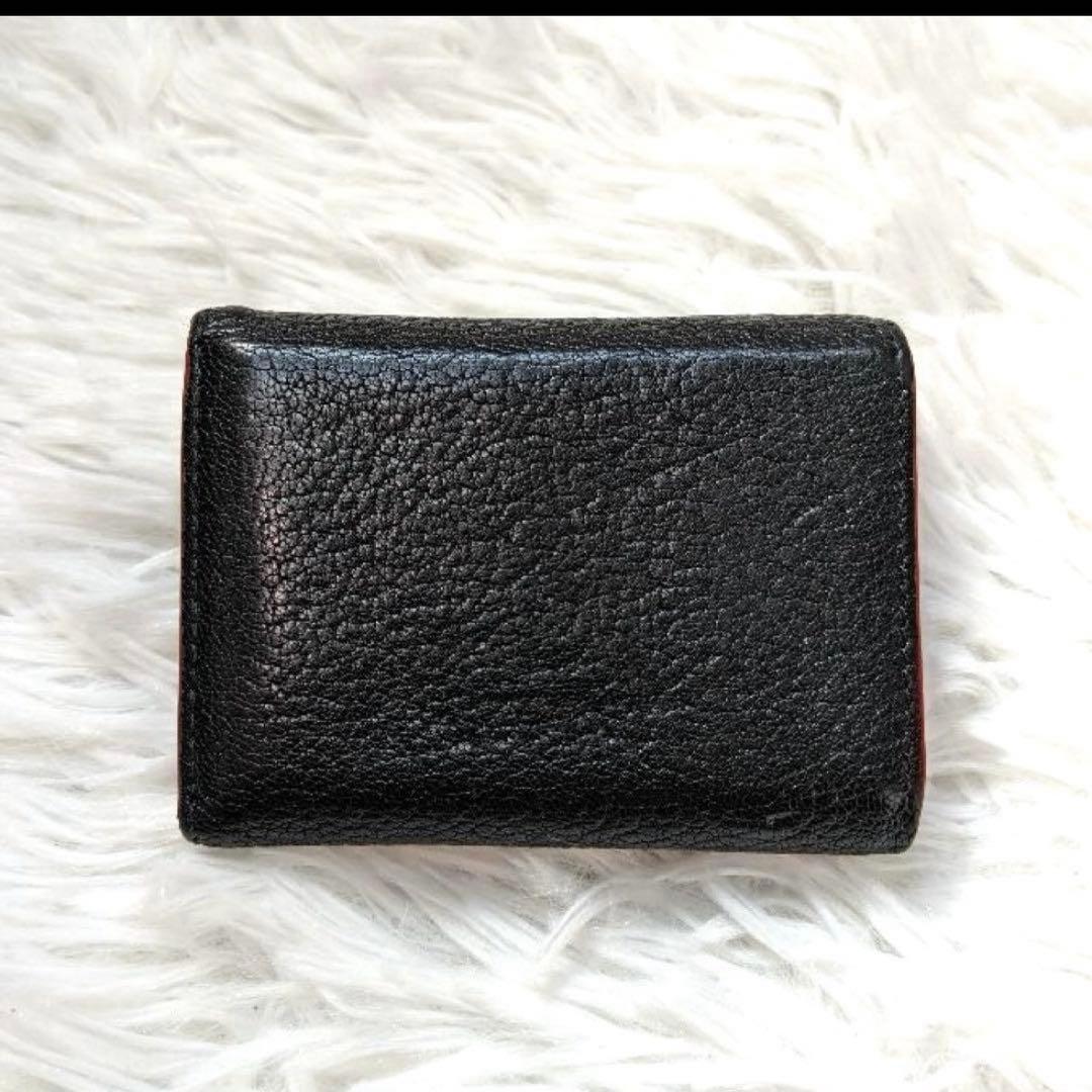 miu miu 黒 レザー 三つ折り財布 ハートモチーフ